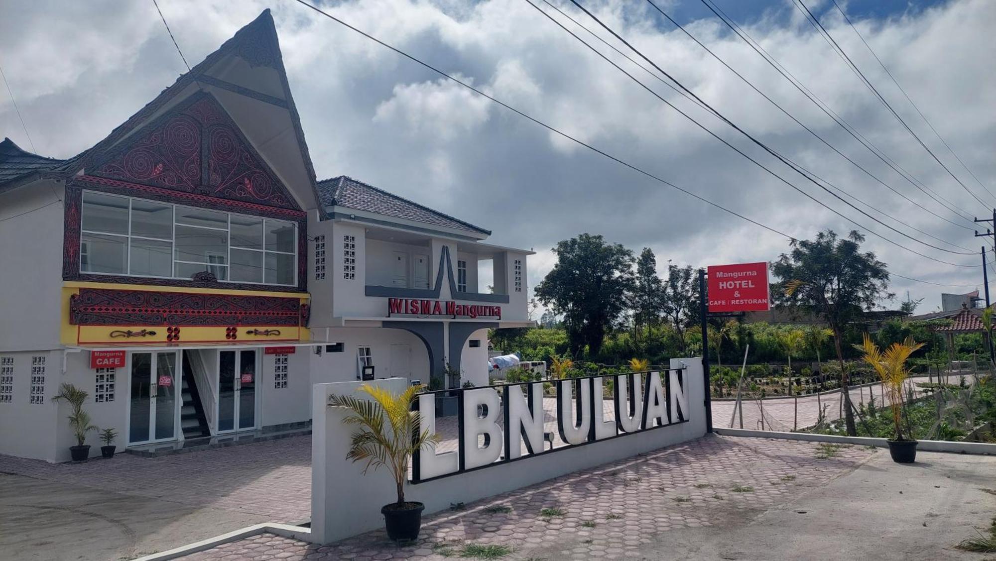 Hotel Wisma Mangurna Dolok Sanggul Bagian luar foto